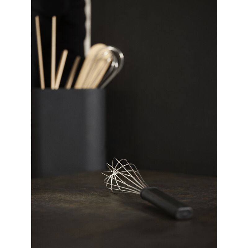 Singles Whisk