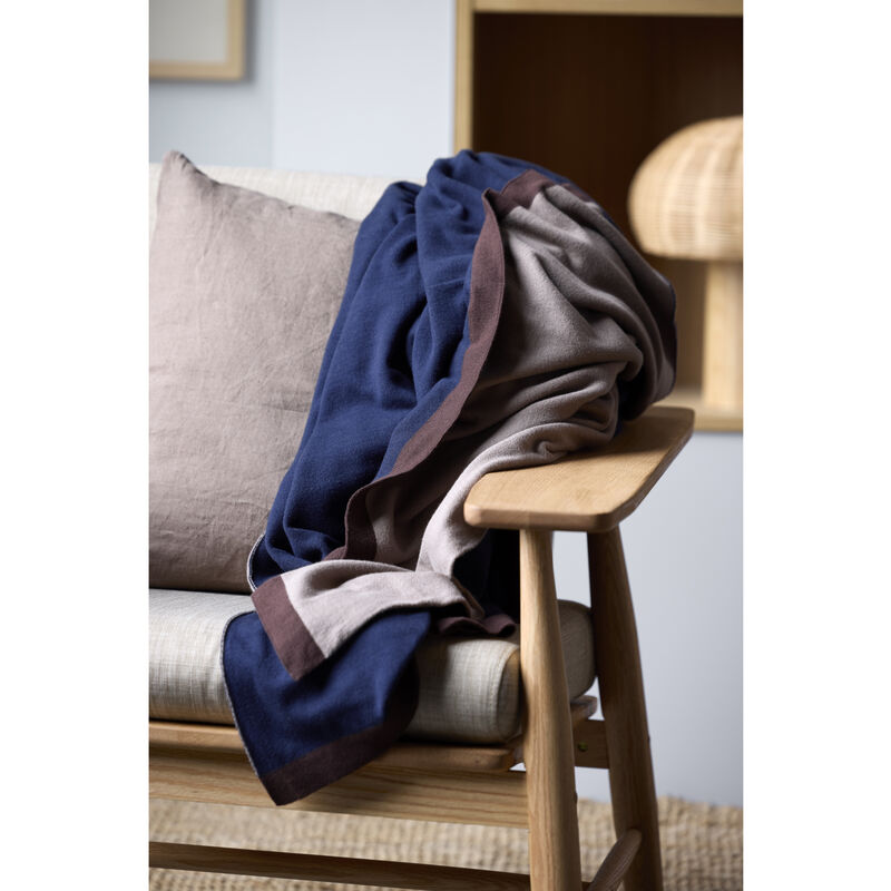 Impression Throw Impression Throw