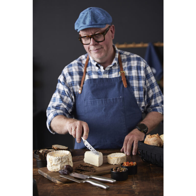 Ostebrett med tre kniver Ostebrett med tre kniver