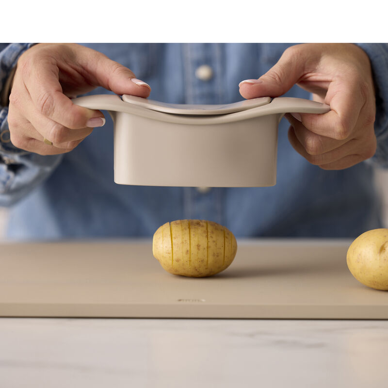 Classic Hasselback cutter