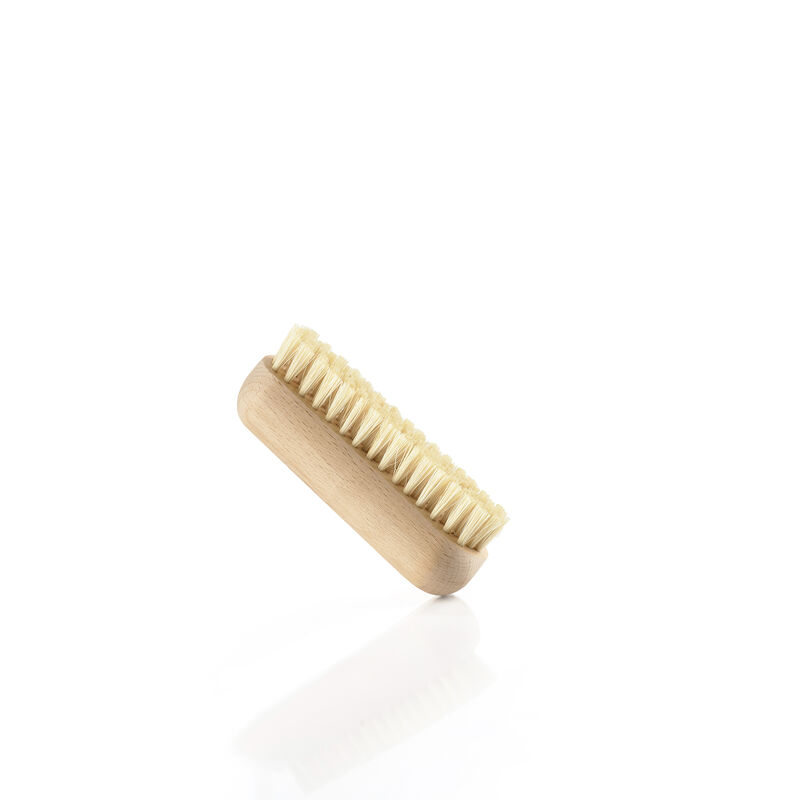 Inu Nagelb&uuml;rste