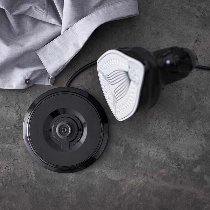 Sladdl&ouml;st &aring;ngstrykj&auml;rn 2200 watt