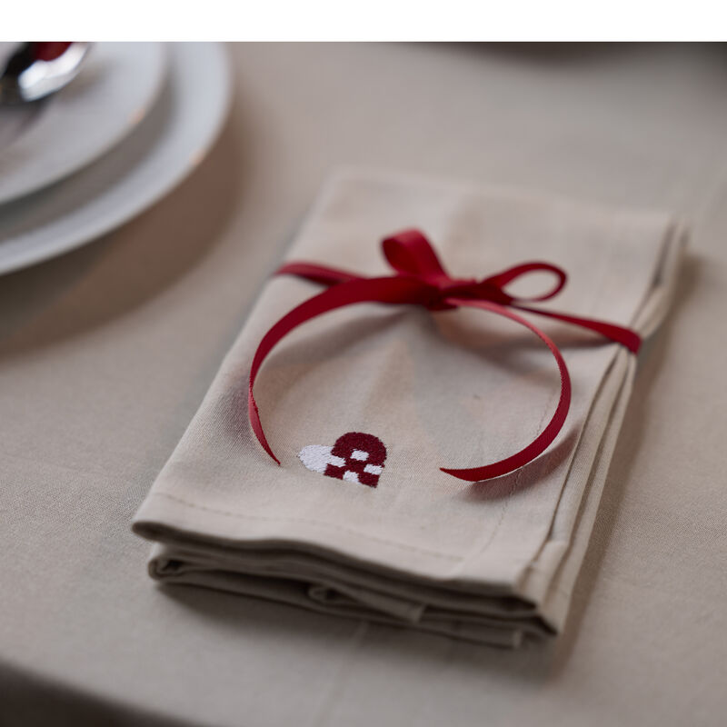 Christmas Hearts Embroidery T&oslash;yservietter 4 stk.