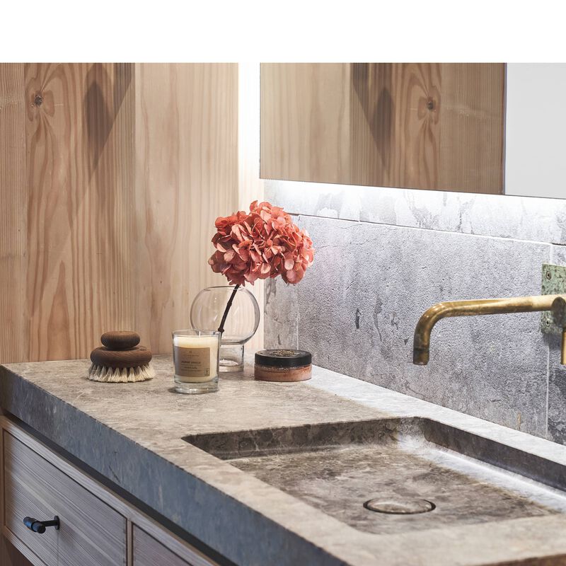 Kras Fragrance candle