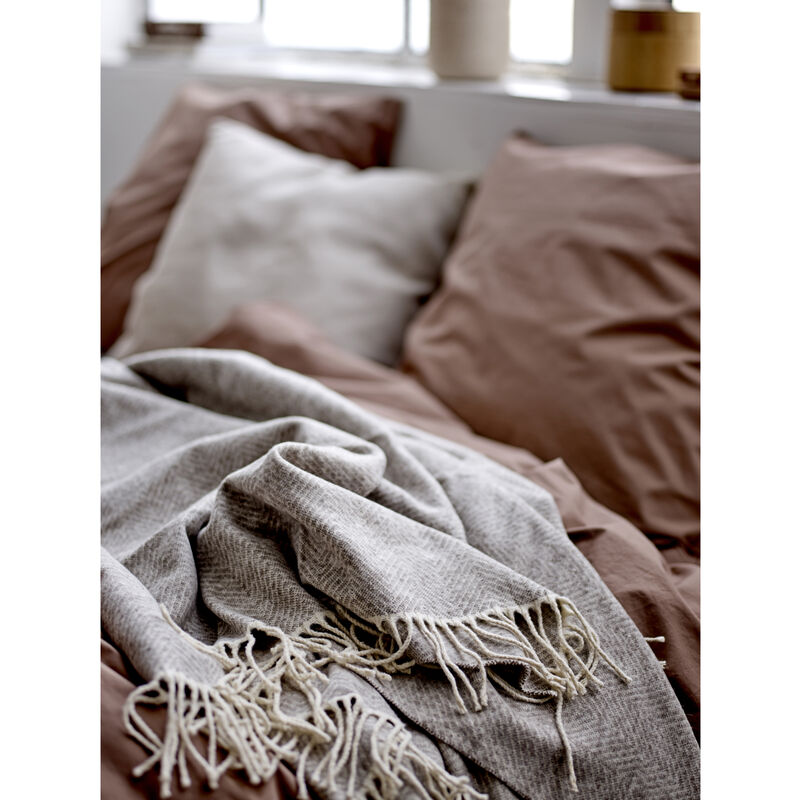 Stillness Throw Stillness Throw