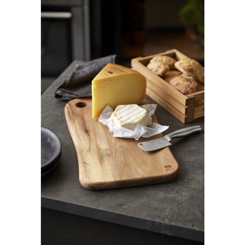 Ostebrett med tre kniver Ostebrett med tre kniver