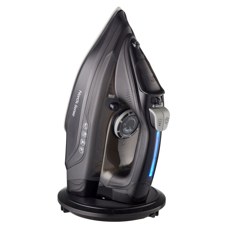 Sladdl&ouml;st &aring;ngstrykj&auml;rn 2200 watt