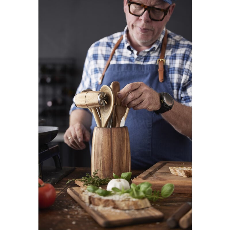 Utensil holder Utensil holder