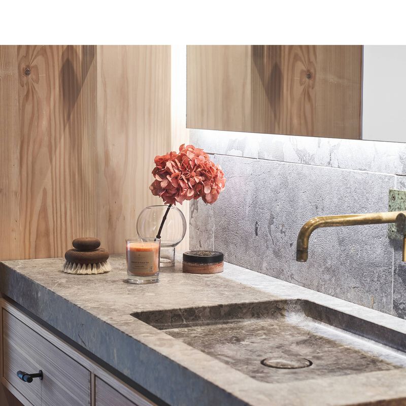 Kras Fragrance candle