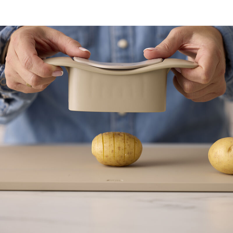 Classic Hasselback cutter