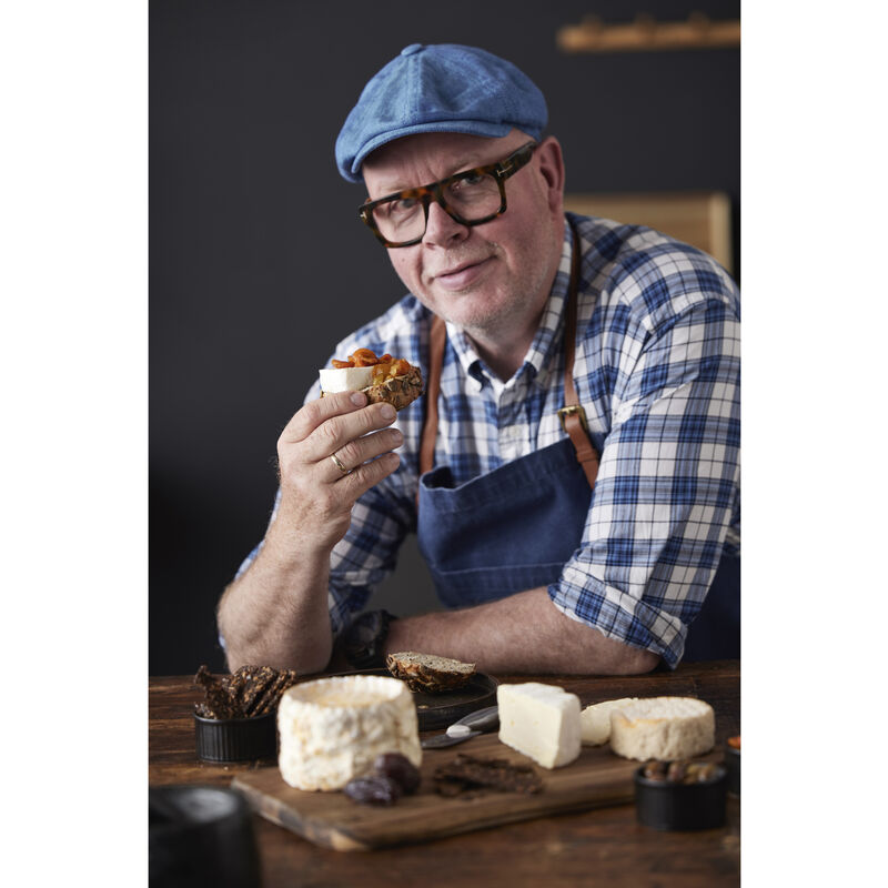 Ostebrett med tre kniver Ostebrett med tre kniver