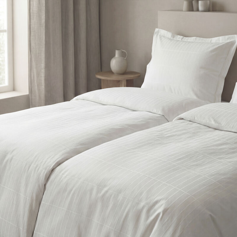 Essence &ndash; Suite One Sengesett NO