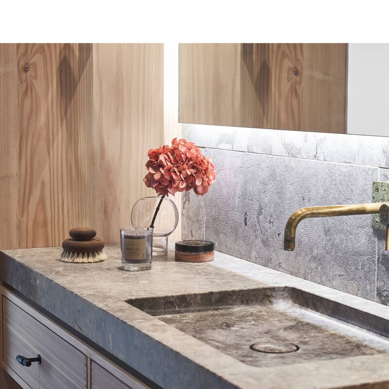 Kras Fragrance candle