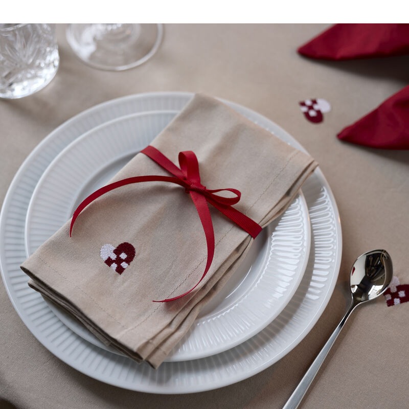 Christmas Hearts Embroidery T&oslash;yservietter 4 stk.