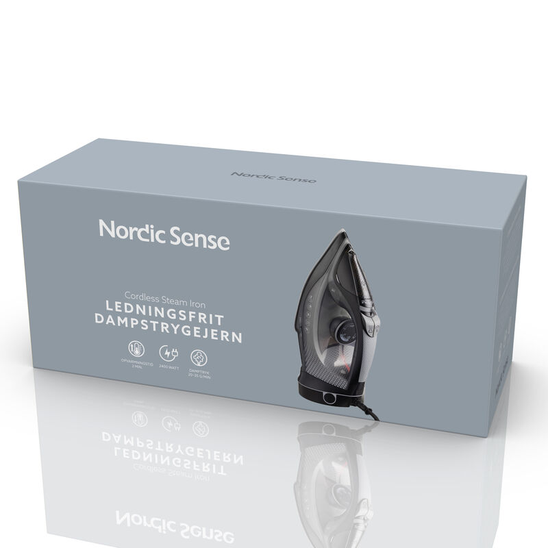 Sladdl&ouml;st &aring;ngstrykj&auml;rn 2400 watt