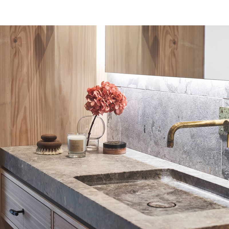 Kras Fragrance candle