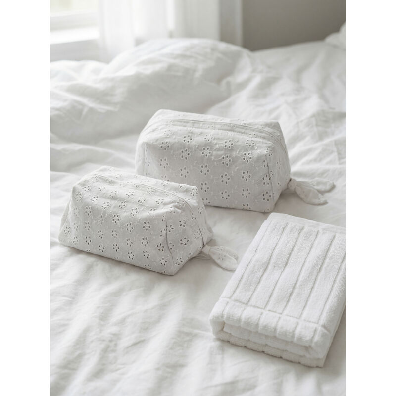Weekend Stories &ndash; Suite One Kosmetikpung