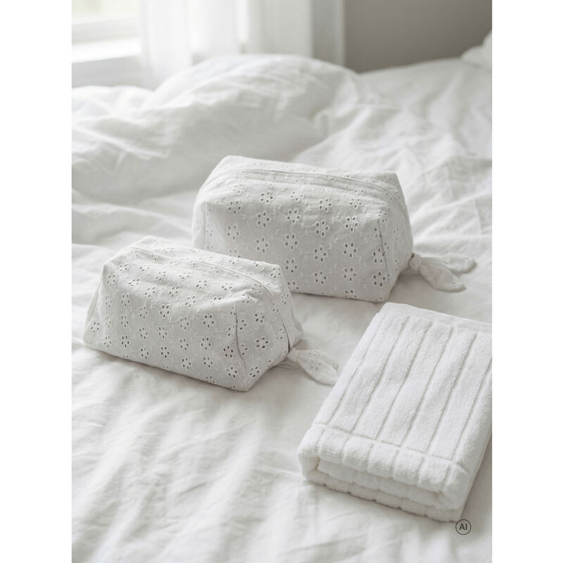 Weekend Stories &ndash; Suite One Sminkv&auml;ska