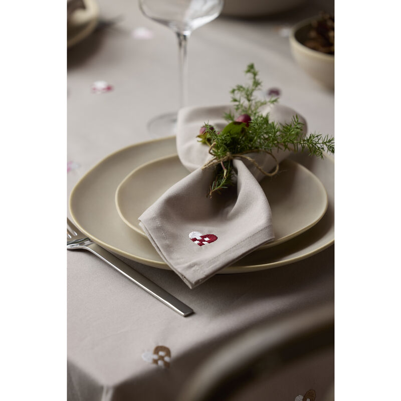 Christmas Hearts Embroidery T&oslash;yservietter 4 stk.