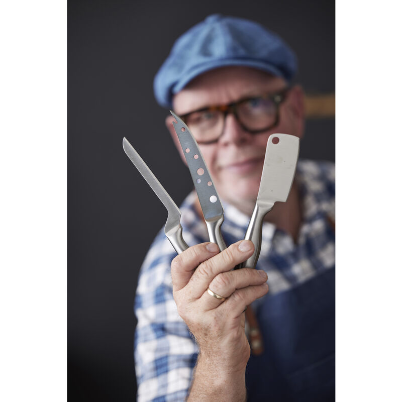 Ostebrett med tre kniver Ostebrett med tre kniver