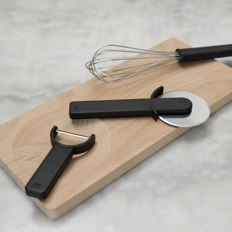 Singles Vegetable peeler