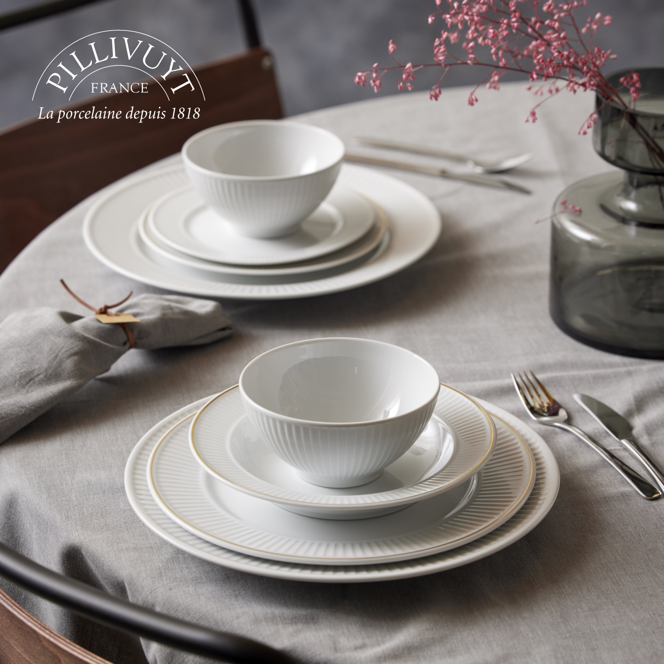 SERVERING <br>MED STIL SERVERING <br>MED STIL