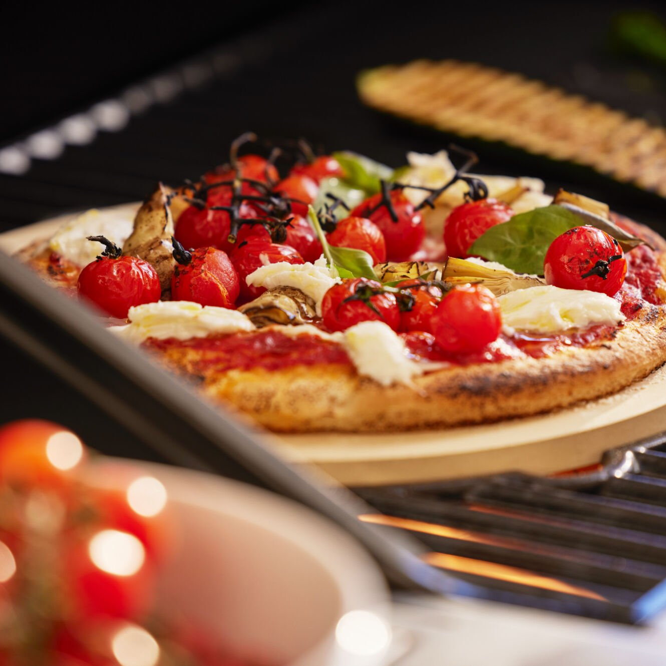 SPRÖD PIZZA PÅ GRILLEN SPRÖD PIZZA PÅ GRILLEN