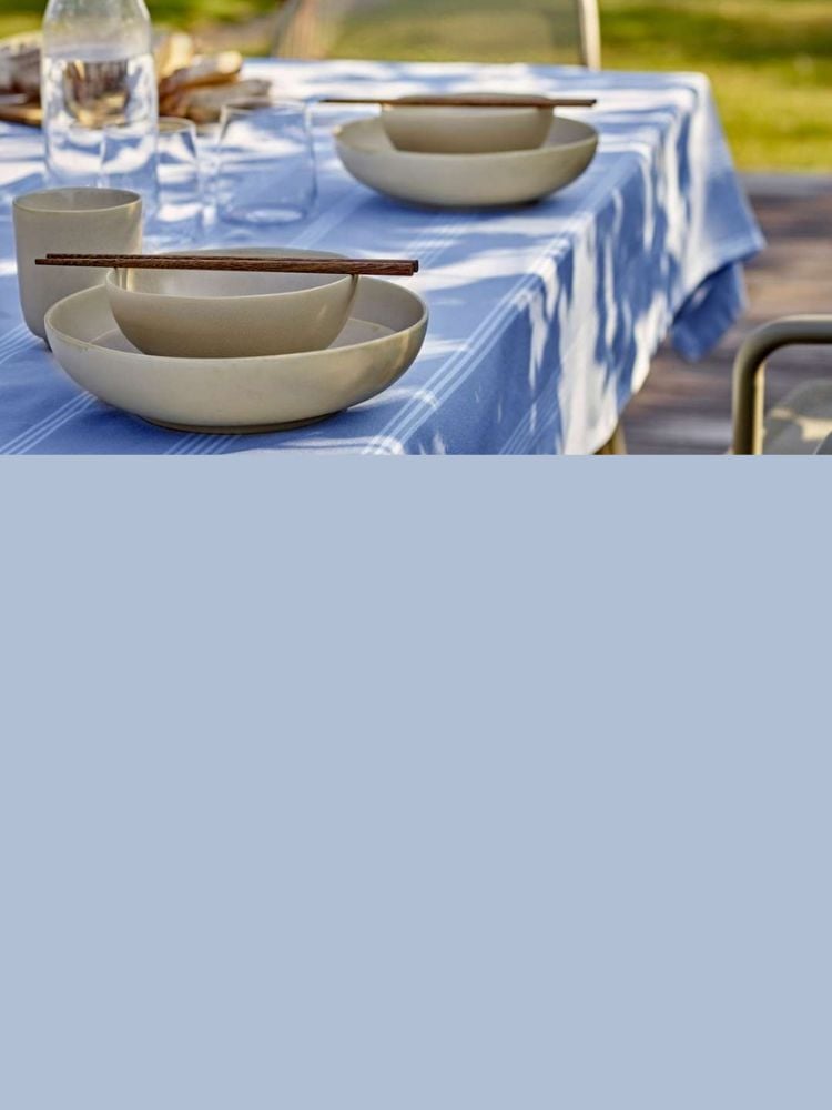 LES BEAUX JOURS <br> S'INVITENT &Agrave; TABLE